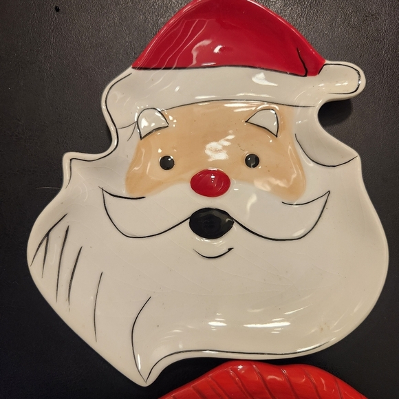 Festive Santa and Snowman Holiday Plates - Picture 3 of 6